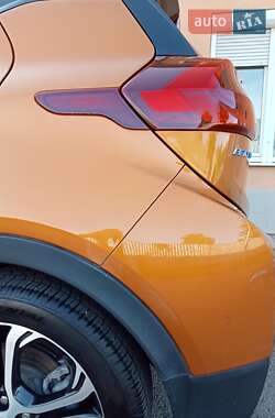 Хэтчбек Chevrolet Bolt EV 2017 в 
