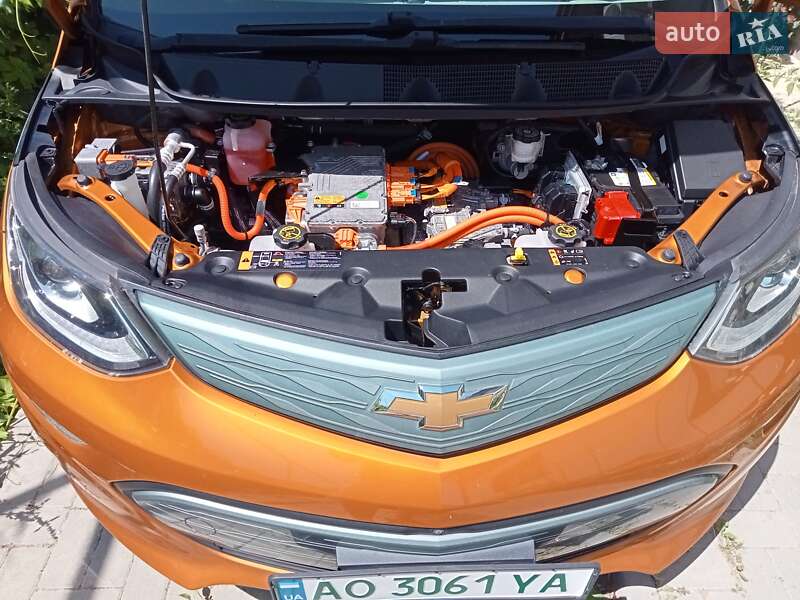Хэтчбек Chevrolet Bolt EV 2017 в Ужгороде