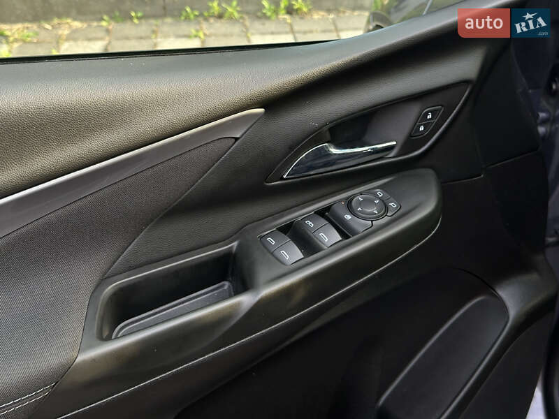 Хетчбек Chevrolet Bolt EV 2023 в Стрию фото 56 Хетчбек Chevrolet Bolt EV 2023 в Стрию
