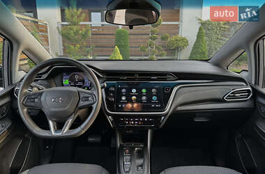 Хэтчбек Chevrolet Bolt EV 2023 в 