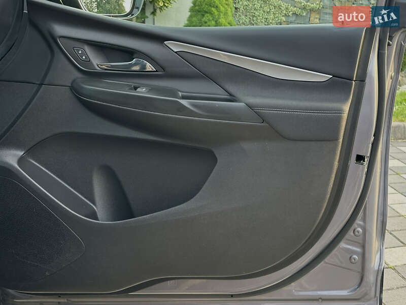 Хетчбек Chevrolet Bolt EV 2023 в Стрию фото 86 Хетчбек Chevrolet Bolt EV 2023 в Стрию