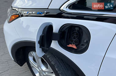 Хэтчбек Chevrolet Bolt EV 2020 в 