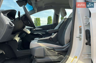 Хэтчбек Chevrolet Bolt EV 2020 в 