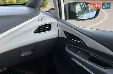 Хэтчбек Chevrolet Bolt EV 2020 в 