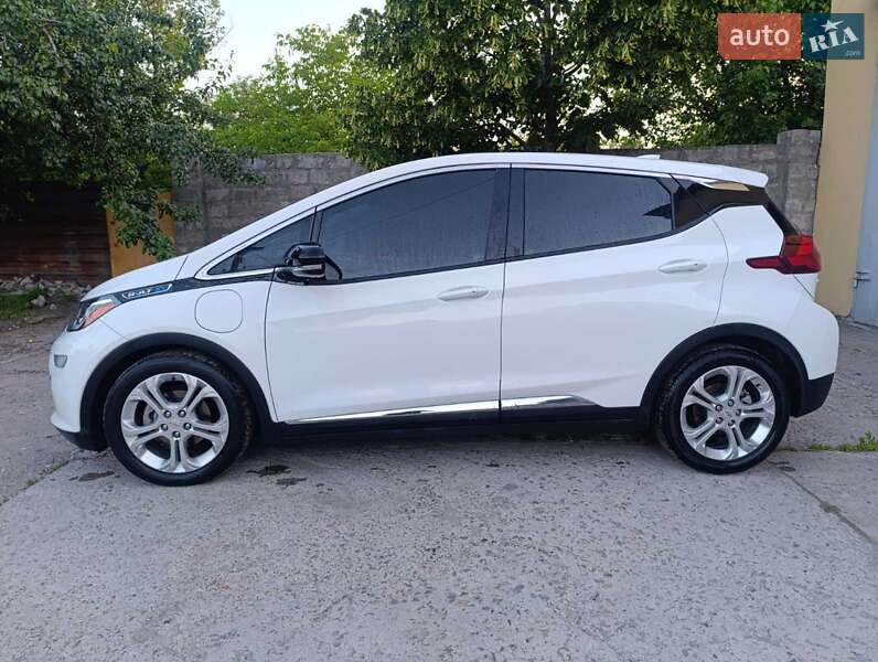 Хэтчбек Chevrolet Bolt EV 2018 в Каменском