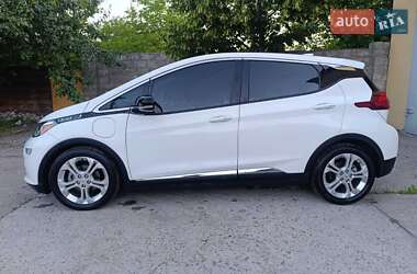 Хэтчбек Chevrolet Bolt EV 2018 в 