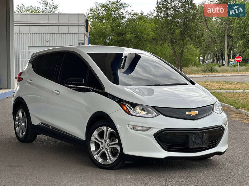 Хетчбек Chevrolet Bolt EV 2017 в Дніпрі