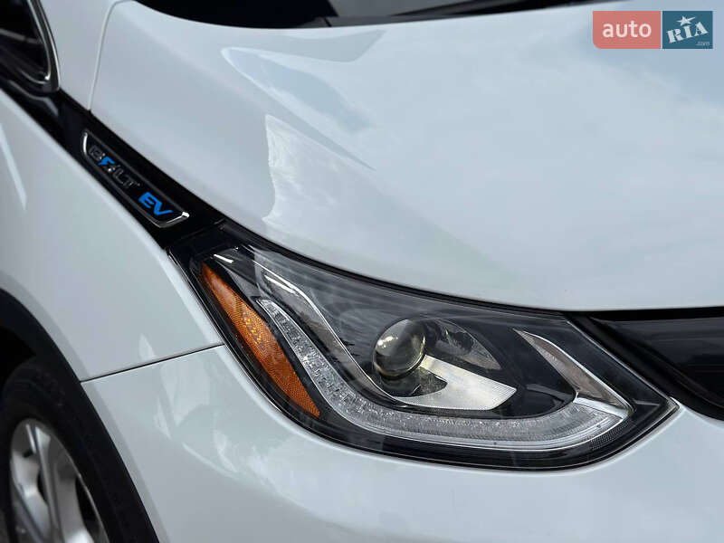 Хетчбек Chevrolet Bolt EV 2017 в Дніпрі