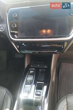 Хэтчбек Chevrolet Bolt EV 2021 в 