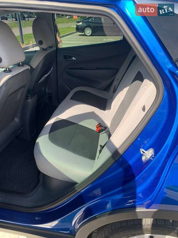 Хетчбек Chevrolet Bolt EV 2017 в Черкасах