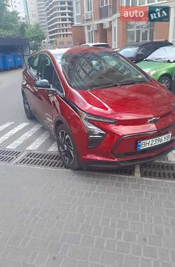 Хэтчбек Chevrolet Bolt EV 2023 в 