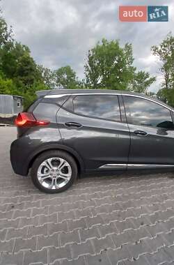 Хетчбек Chevrolet Bolt EV 2017 в 