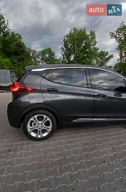 Хетчбек Chevrolet Bolt EV 2017 в 