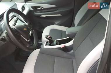 Хетчбек Chevrolet Bolt EV 2017 в 