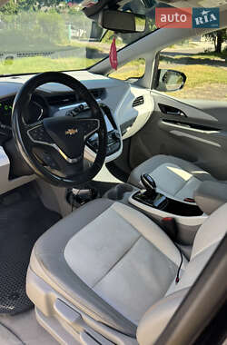 Хэтчбек Chevrolet Bolt EV 2019 в 