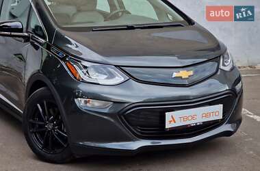 Хэтчбек Chevrolet Bolt EV 2018 в 