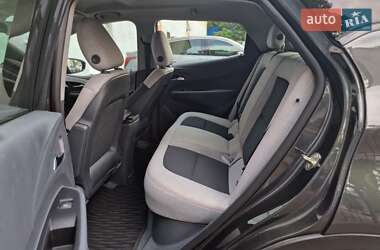 Хэтчбек Chevrolet Bolt EV 2018 в 