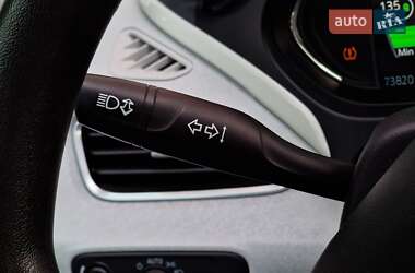 Хэтчбек Chevrolet Bolt EV 2018 в 