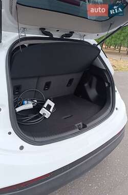 Хэтчбек Chevrolet Bolt EV 2023 в 