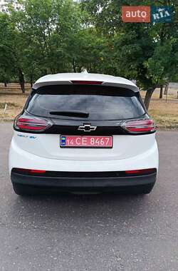 Хэтчбек Chevrolet Bolt EV 2023 в 