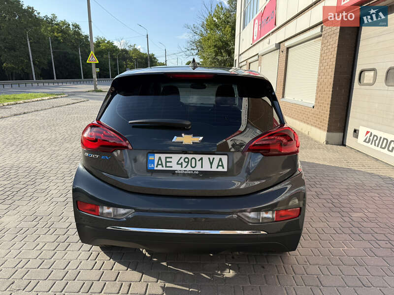 Хэтчбек Chevrolet Bolt EV 2016 в Днепре фото 5 Хэтчбек Chevrolet Bolt EV 2016 в Днепре