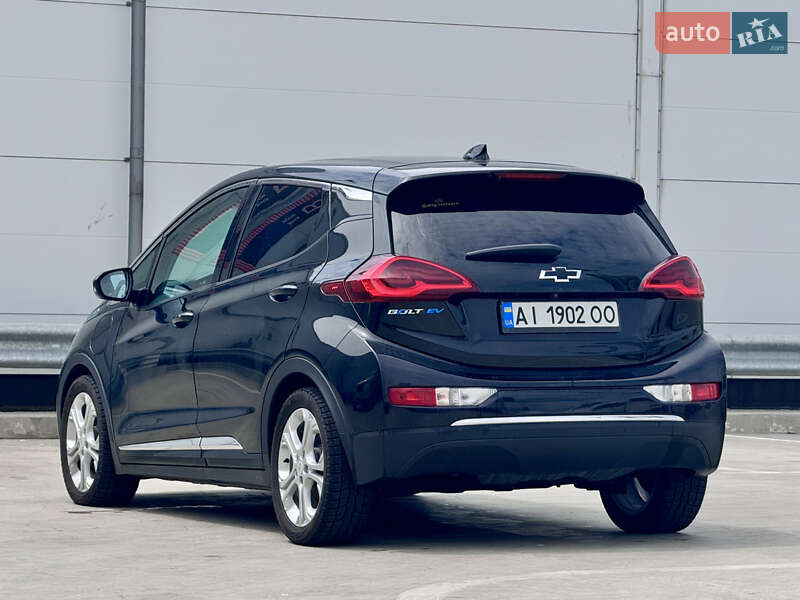 Хетчбек Chevrolet Bolt EV 2020 в Києві