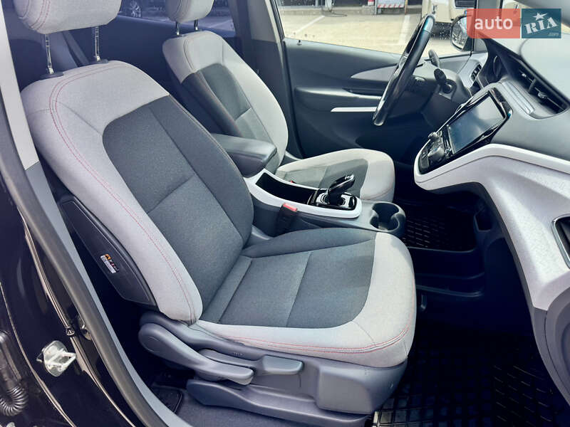 Хетчбек Chevrolet Bolt EV 2020 в Києві