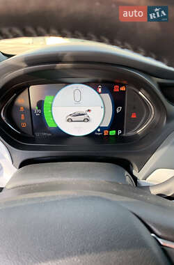 Хэтчбек Chevrolet Bolt EV 2017 в 