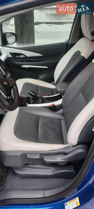 Хэтчбек Chevrolet Bolt EV 2020 в Киеве