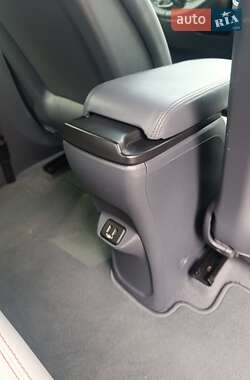 Хэтчбек Chevrolet Bolt EV 2020 в 