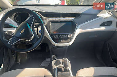 Хэтчбек Chevrolet Bolt EV 2017 в 