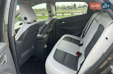 Хэтчбек Chevrolet Bolt EV 2020 в 