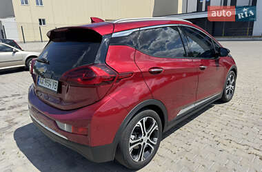 Хэтчбек Chevrolet Bolt EV 2020 в 