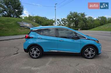Хэтчбек Chevrolet Bolt EV 2020 в 