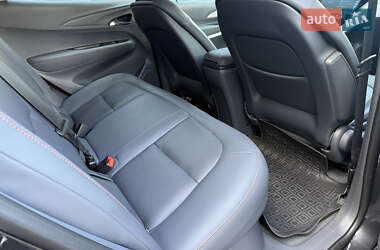 Хетчбек Chevrolet Bolt EV 2021 в 