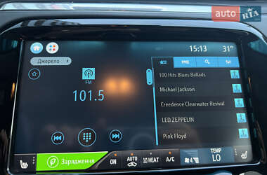 Хетчбек Chevrolet Bolt EV 2021 в 