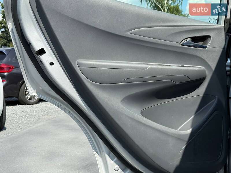 Хэтчбек Chevrolet Bolt EV 2017 в Ровно