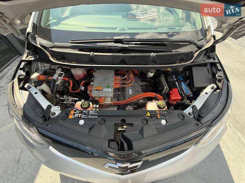 Хэтчбек Chevrolet Bolt EV 2017 в Ровно