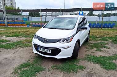 Хэтчбек Chevrolet Bolt EV 2017 в 
