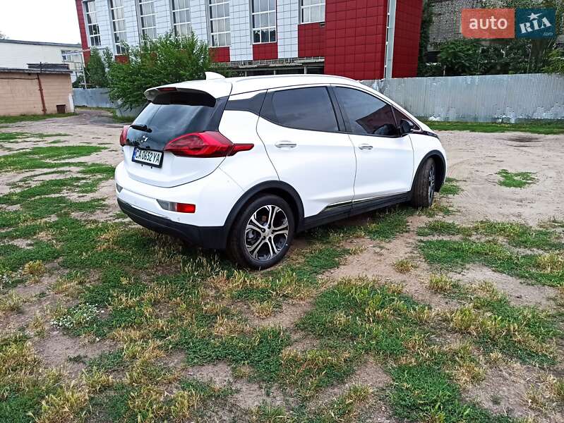 Хетчбек Chevrolet Bolt EV 2017 в Черкасах