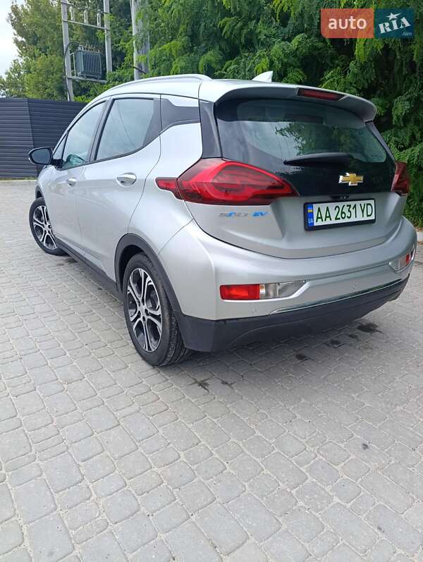 Хэтчбек Chevrolet Bolt EV 2017 в Киеве