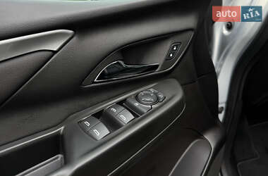 Хэтчбек Chevrolet Bolt EV 2023 в 