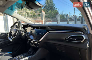 Хэтчбек Chevrolet Bolt EV 2023 в 