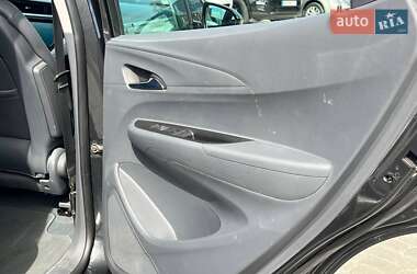 Хэтчбек Chevrolet Bolt EV 2020 в 