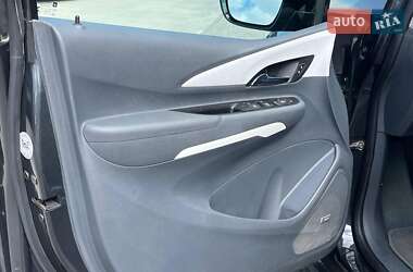 Хэтчбек Chevrolet Bolt EV 2020 в 