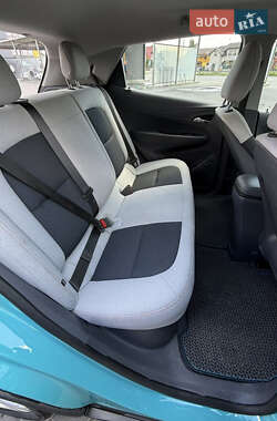 Хэтчбек Chevrolet Bolt EV 2020 в 