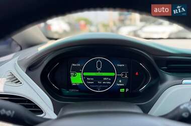 Хэтчбек Chevrolet Bolt EV 2016 в 