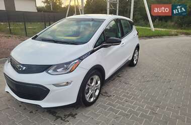 Хэтчбек Chevrolet Bolt EV 2019 в 