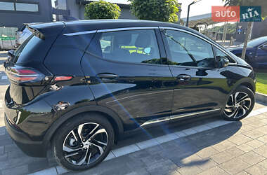 Хэтчбек Chevrolet Bolt EV 2023 в 