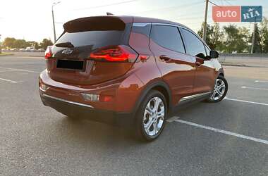 Хэтчбек Chevrolet Bolt EV 2021 в 